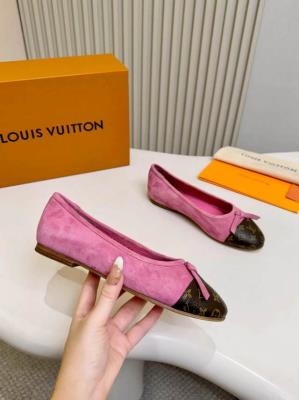 wholesale quality louis vuitton women shoes model no. 563